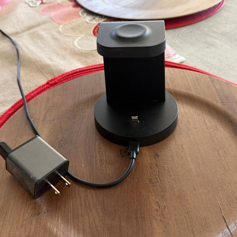 Black Wireless Charging Stand